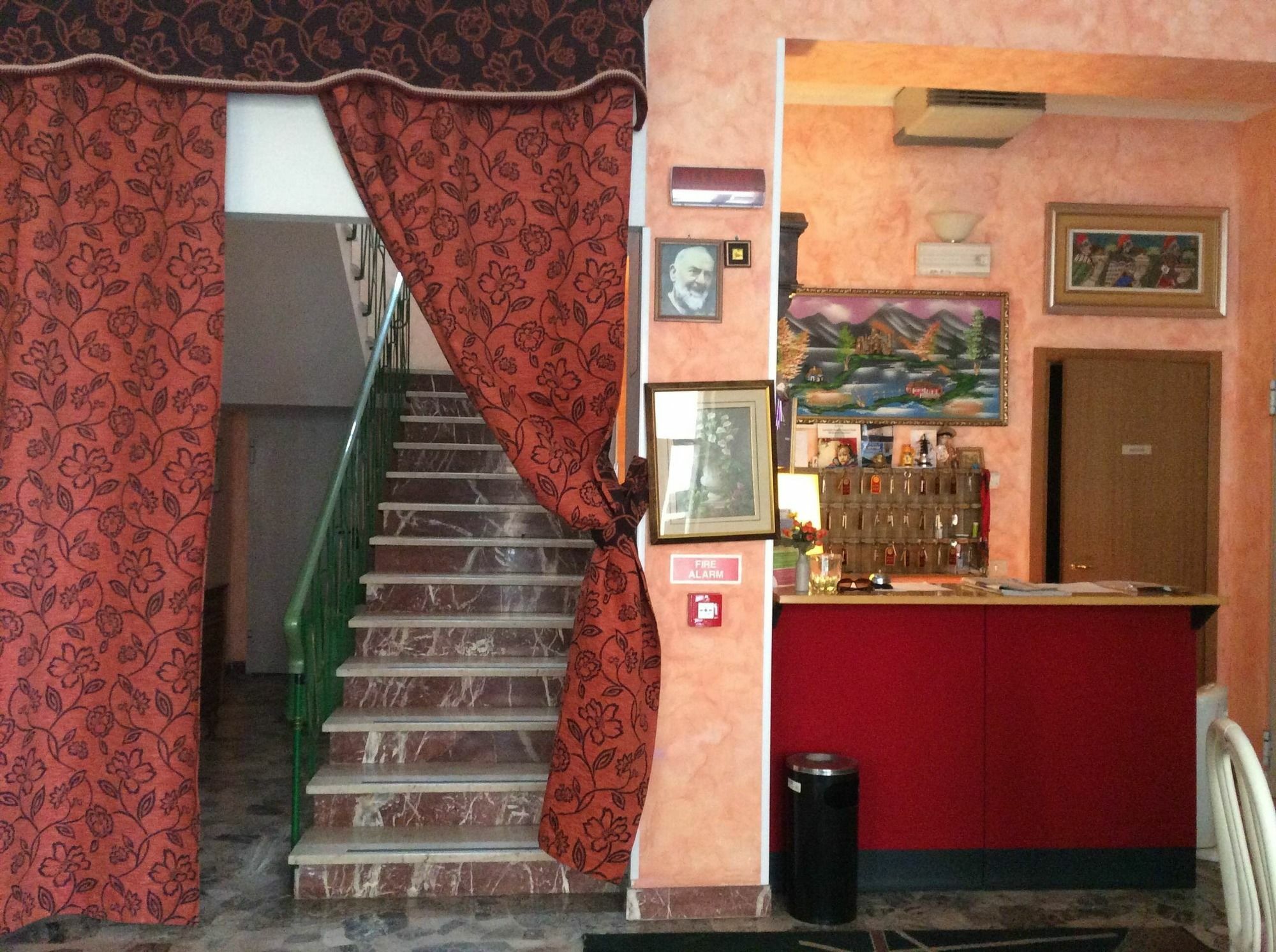Hotel Rex Chianciano Terme Exterior photo